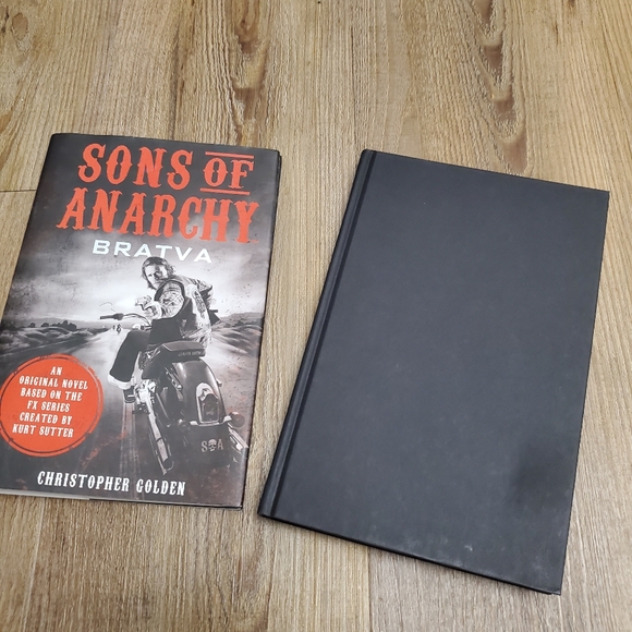 Sons of Anarchy Bratva hardcover book - Picture 3 of 13